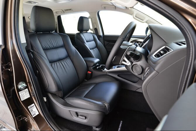 Interior-New-Pajero-Sport