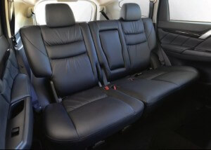 interior-bangku-kursi-belakang-pajero-sport