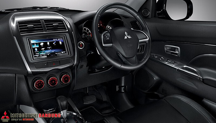 Dashboard Mitsubishi Outlander